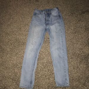 Brandy Melville Highwaisted Mom Jeans